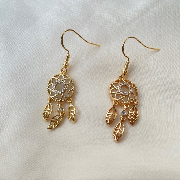 Dream Catcher Earrings 1 pair - Picture 2 of 2